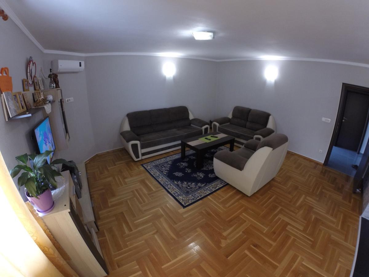 Kuca Bulajic Lägenhet Budva Exteriör bild
