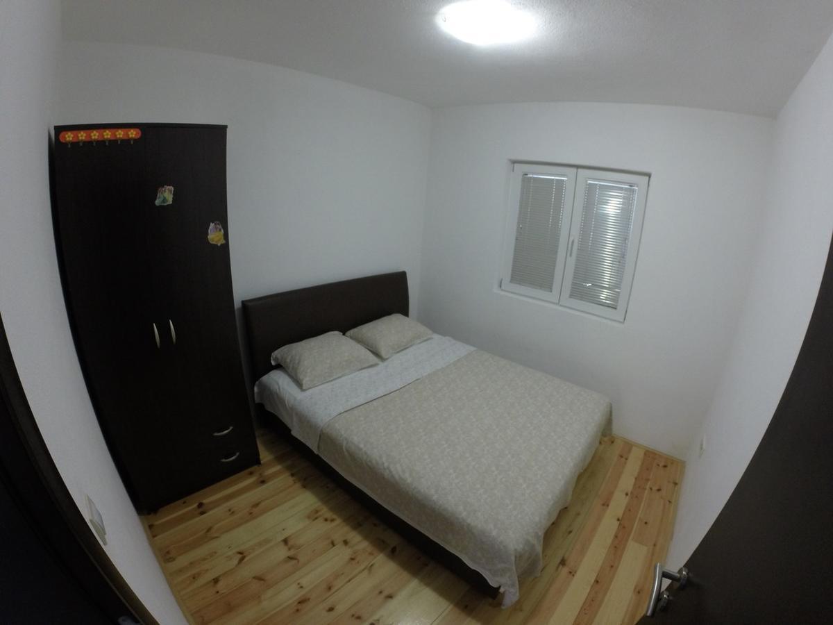 Kuca Bulajic Lägenhet Budva Exteriör bild