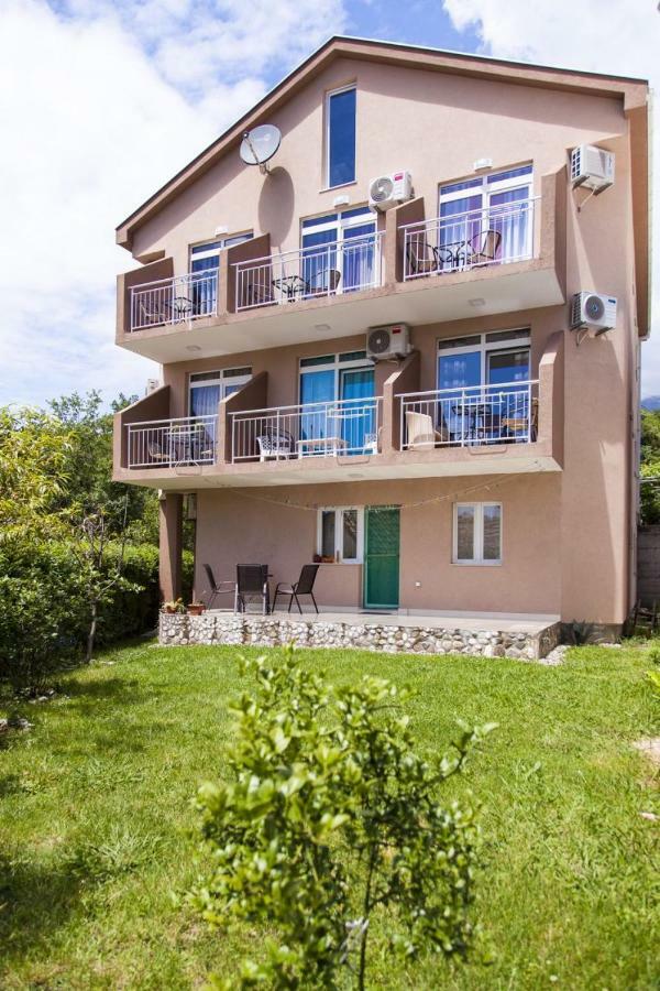 Kuca Bulajic Lägenhet Budva Exteriör bild